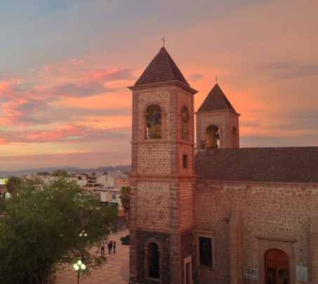 La splendida cattedrale di La Paz, dalla terrazza dell'hotel La Catedral